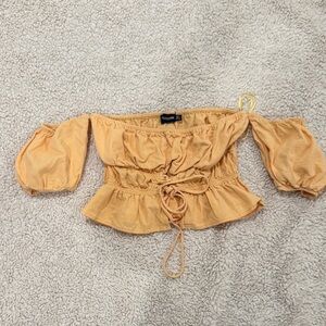 PrettyLittleThing Apricot Off-Shoulder Blouse